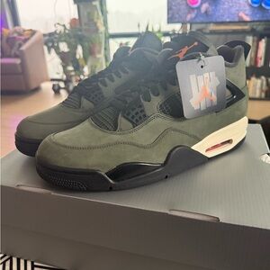 Jordan 4 Men's Undefeated 2025 Sz 12 (brand new)